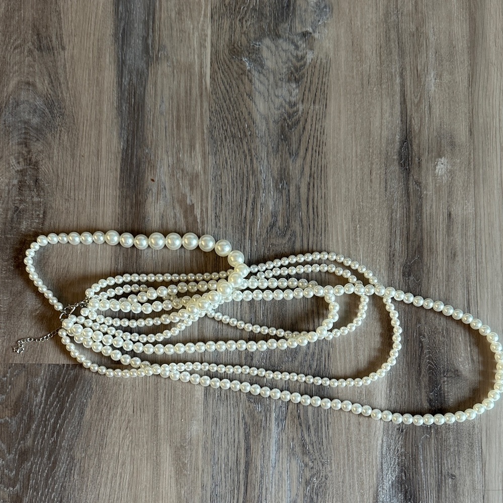 Elegant Pearl Necklace